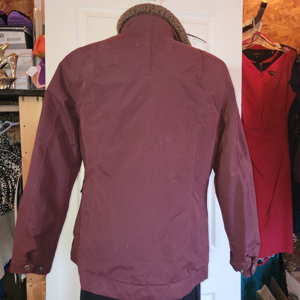 Women's Burgundy Jacket with Sherpa Lining Collor Size Small With Pockets - Picture 3 of 12